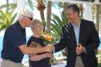 Mogán rinde homenaje a una pareja de turistas suecos por sus 70 visitas al municipio Mogán rinde homenaje a una pareja de turistas suecos por sus 70 visitas al municipio