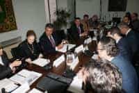 Paco González, preside la reunión de hoy de la Comisión de Turismo de la FEMP