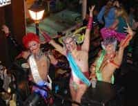 La cabalgata del Carnaval Costa de Mogán inunda las calles de Arguineguín