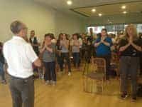 Un centenar de vecinos celebra las IX Jornadas de Crecimiento Personal
