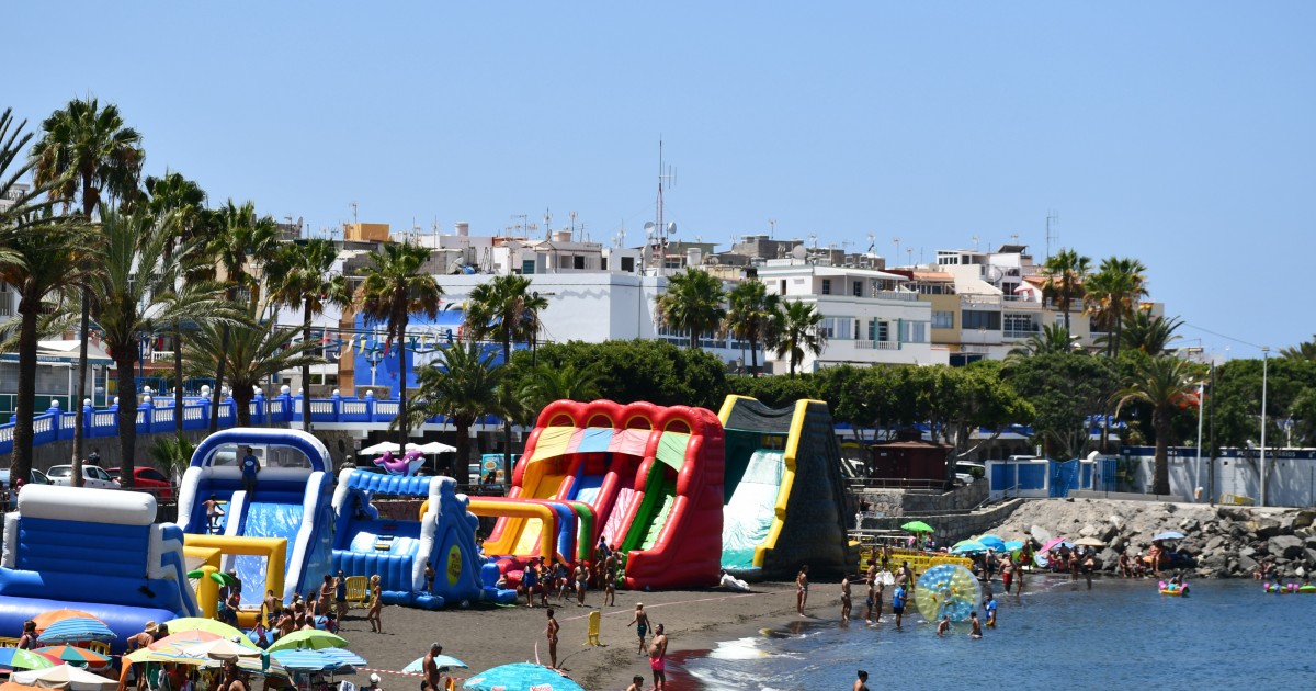 La playa de Las Marañuelas, parque acuático por un día