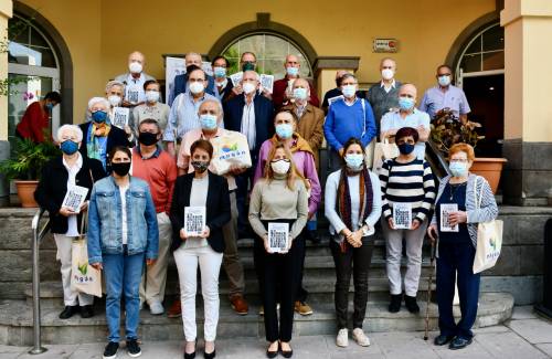 Mogán rescata la memoria de sus últimos 40 años en un libro y documental