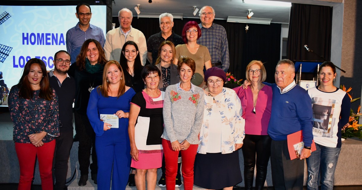 Mogán homenajea a trece escritores canarios