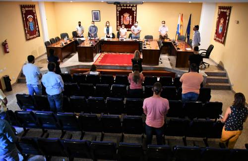 Onalia Bueno: “Seguiremos alzando la voz mientras continúe el 'campamento de la vergüenza' en Arguineguín”