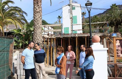 En marcha la obra de los baños  públicos de Veneguera