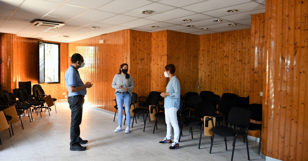 El Ayuntamiento realiza obras de mejora  en la Oficina de Turismo de Puerto Rico