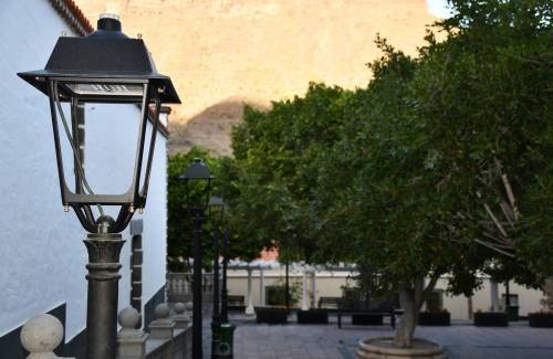 El casco de Mogán, primer núcleo en completar la instalación de luminarias led
