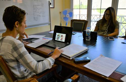 Los municipios turísticos participarán en el plan de Turismo para garantizar la seguridad del destino antes de reabrir