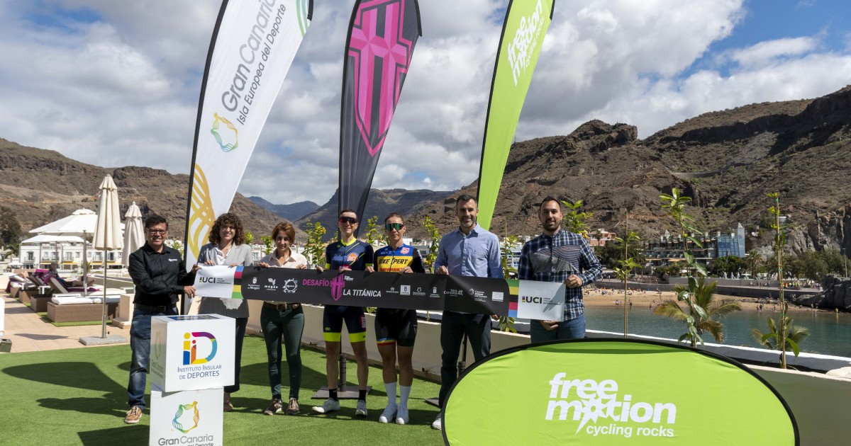 Presentación del maillot oficial de Free Motion Desafío La Titánica 2023 en Mogán.