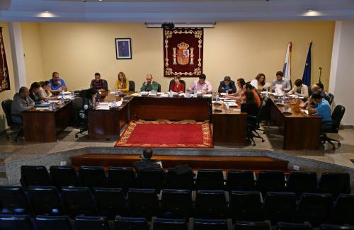 El Pleno de Mogán aprueba un trámite para la instalación de un módulo de restauración en la playa de La Lajilla