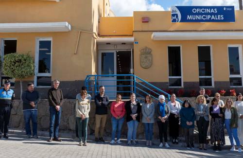 Mogán guarda cinco minutos de silencio  en solidaridad con Ucrania