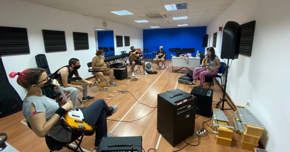 110 personas participan en los talleres  de las Escuelas Artísticas de Mogán