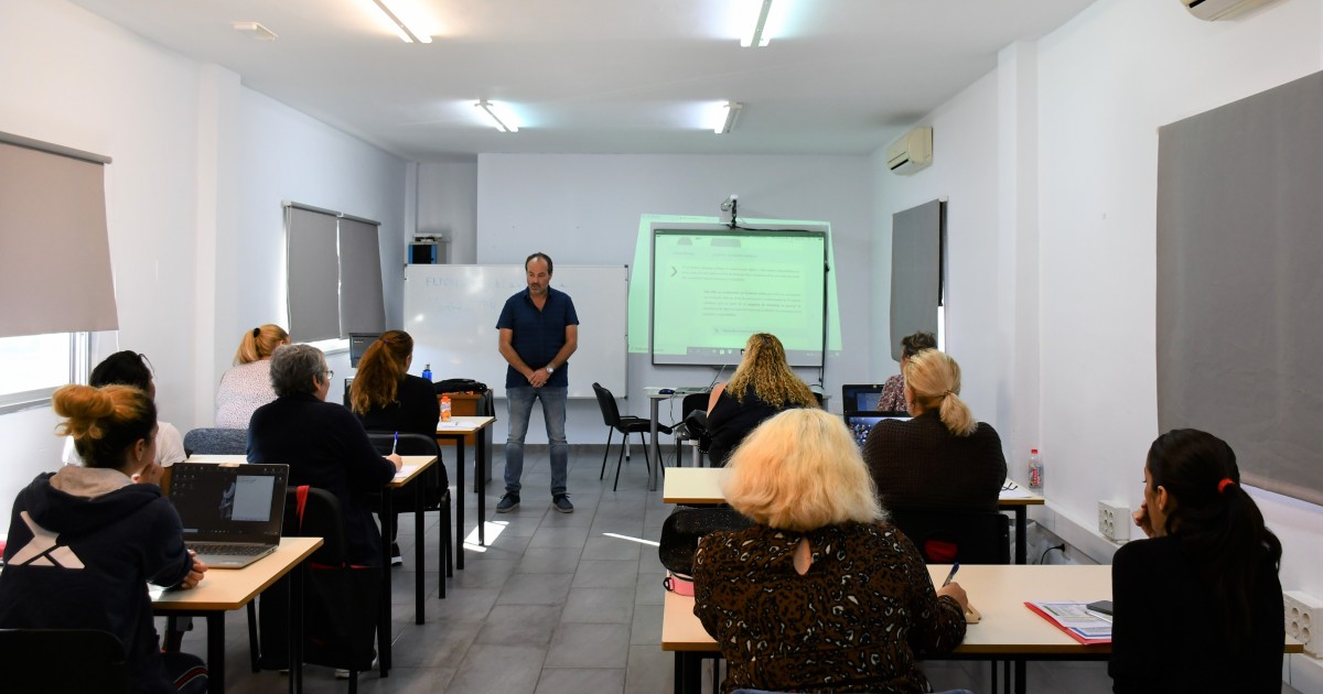 Mogán orienta a mujeres emprendedoras en el ámbito digital