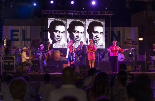 Playa de Mogán vive una noche cubana en las Fiestas del Carmen