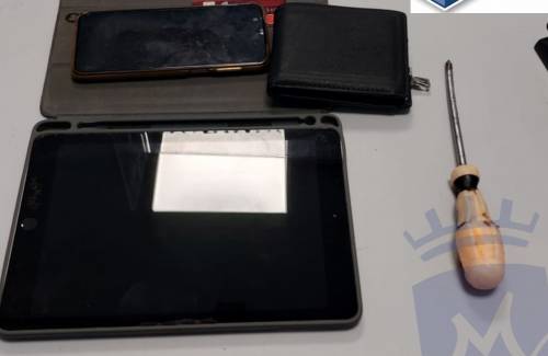 La Policía Local de Mogán detiene a dos personas por un robo en Arguineguín