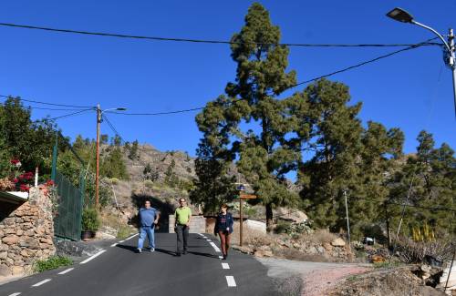El Ayuntamiento instala alumbrado eficiente en Barranquillo Andrés y El Sao