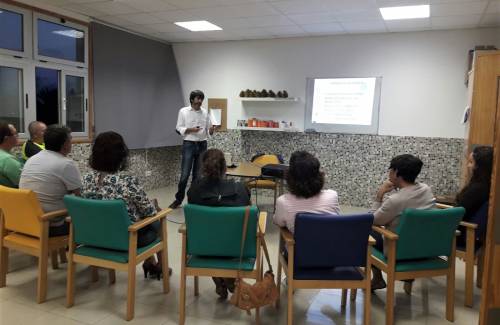 Mogán potencia la participación de sus ciudadanos a través de talleres formativos de inteligencia social