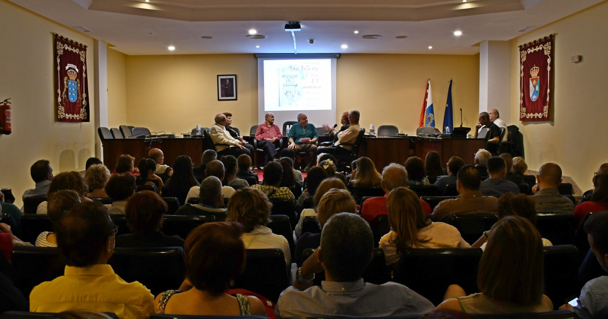 El Ayuntamiento de Mogán homenajea al maestro Miguel Torres