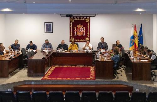 Mogán apoya retrasar a 2026 el impuesto estatal sobre el depósito de residuos en vertederos