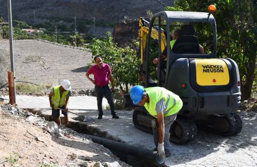 Mogán conecta al saneamiento viviendas de La Sabinilla, en Peñones