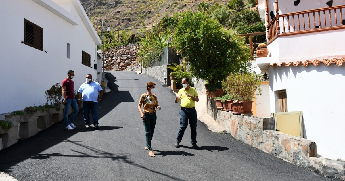 El Ayuntamiento de Mogán renueva  el asfalto de Las Filipinas