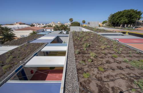 Las cubiertas ajardinadas de la nueva Escuela Infantil de Arguineguín garantizan una temperatura moderada en las aulas