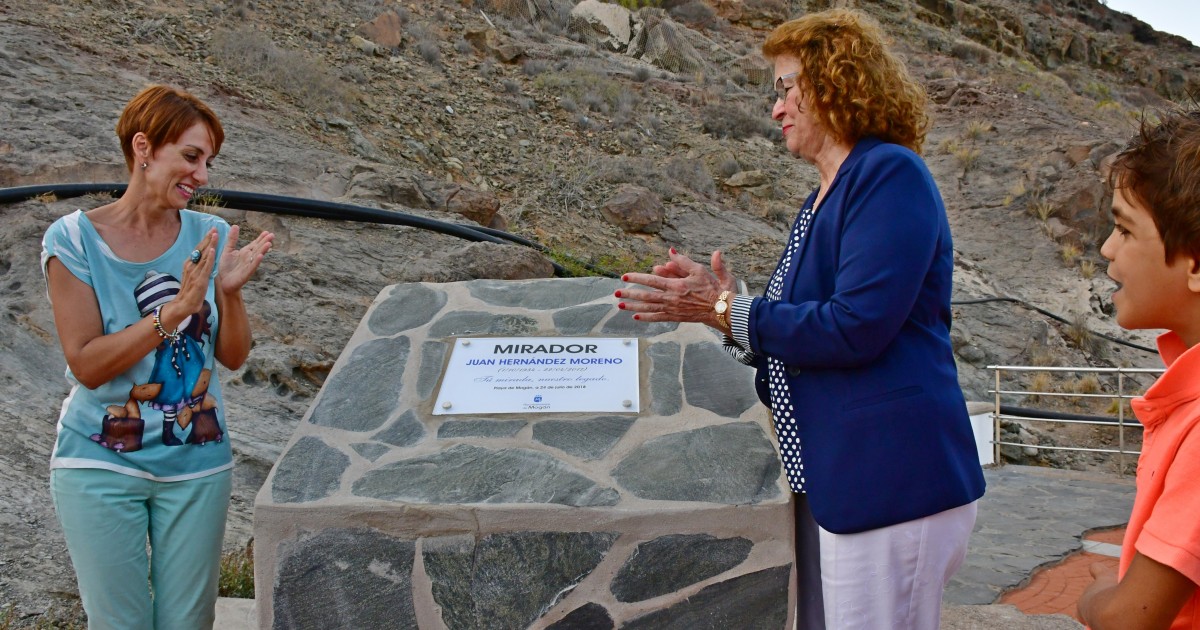 El Ayuntamiento de Mogán reconoce a Juan Hernández Moreno otorgándole su nombre al mirador de Playa de Mogán