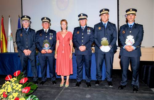 La Policía Nacional reconoce a tres agentes de la Policía Local de Mogán