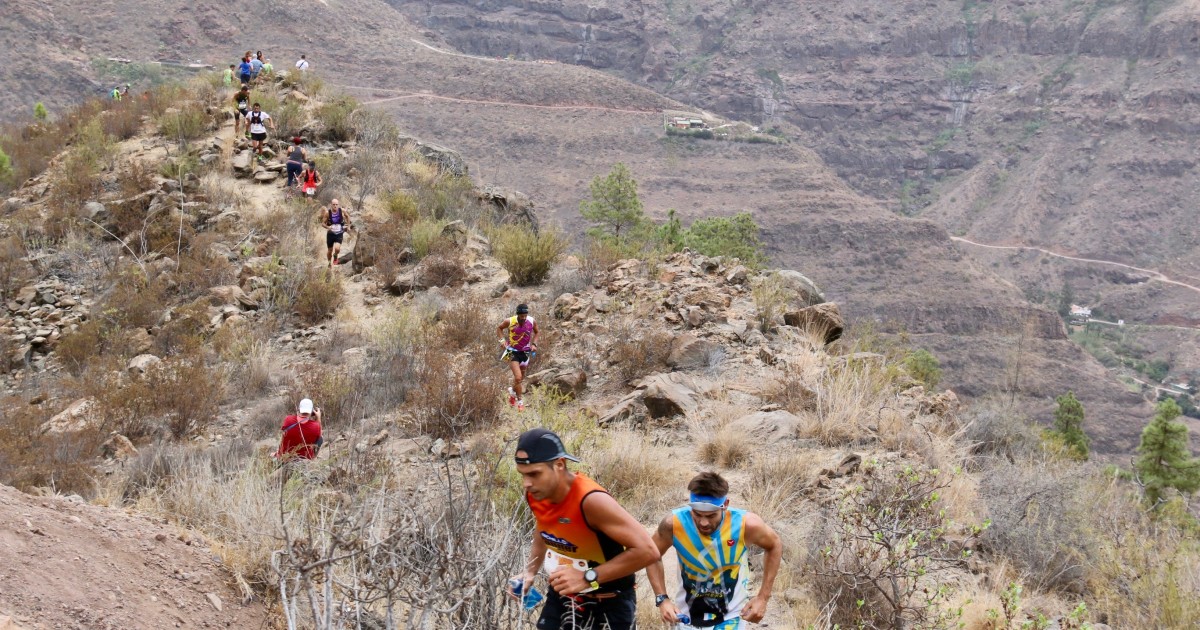 Los atletas Cristofer Clemente y Sandra Moreno vencen en la IV Acebuches Trail
