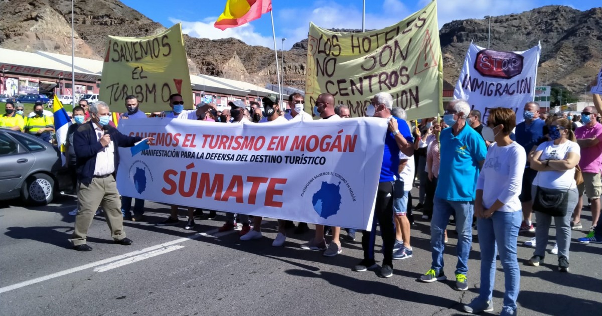 La ciudadanía reivindica en la calle la recuperación de las zonas turísticas en Mogán