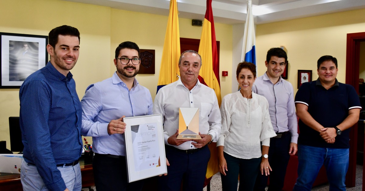 El Ayuntamiento de Mogán reconoce a Jesús Díaz, propietario de SPAR Mogán Gran Canaria