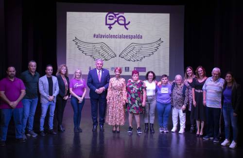 Mogán recuerda a las víctimas de violencia de género por el 25N