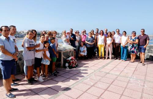 Mogán recuerda en el décimo aniversario a las víctimas del vuelo JK5022 con una placa