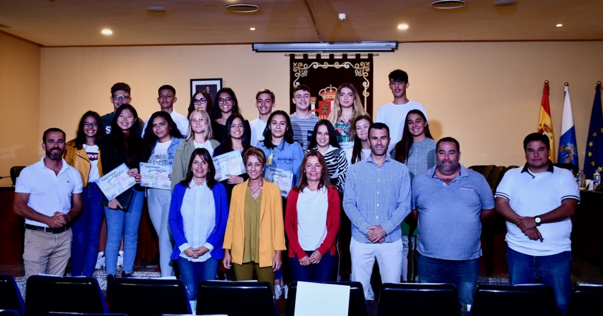 Los jóvenes de Mogán exponen sus demandas en el Pleno Juvenil