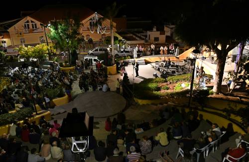 1.000 personas acudieron anoche al inicio de las Fiestas Patronales de San Antonio El Chico en Mogán