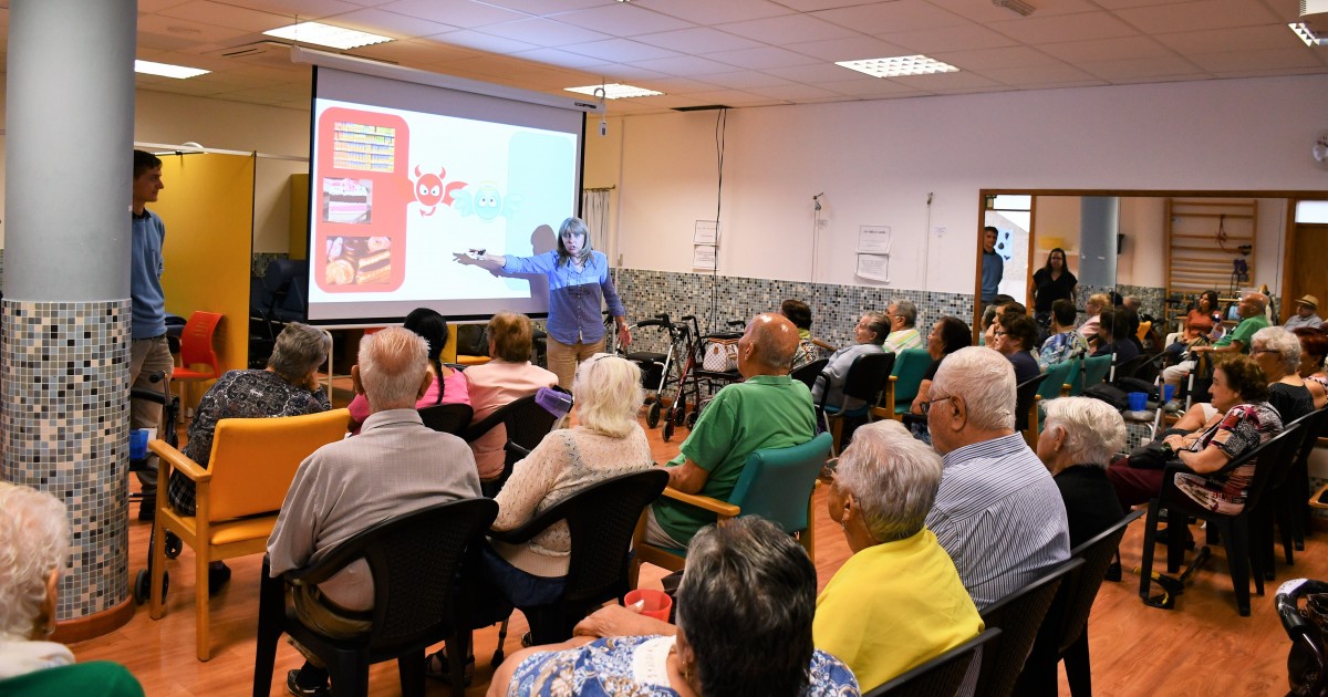 Los mayores de Mogán toman conciencia sobre la diabetes