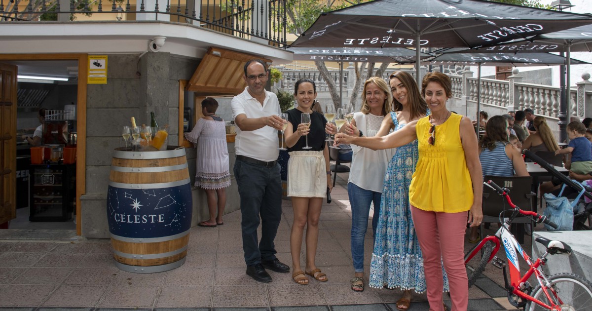 El quiosco de la plaza Sarmiento y Coto vuelve a la vida de los moganeros y moganeras