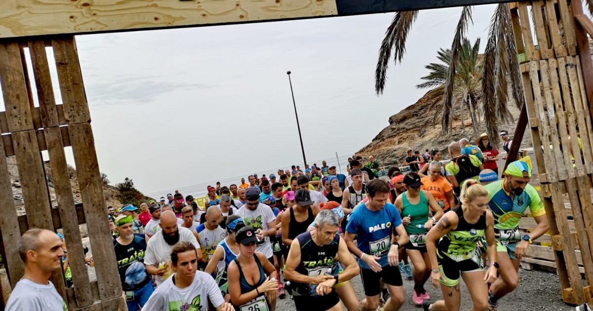 Roberto Carlos Cruz y Lorena Almeida, vencedores en los 20 kilómetros de la  I ECO-Trail Lomas de Taurito