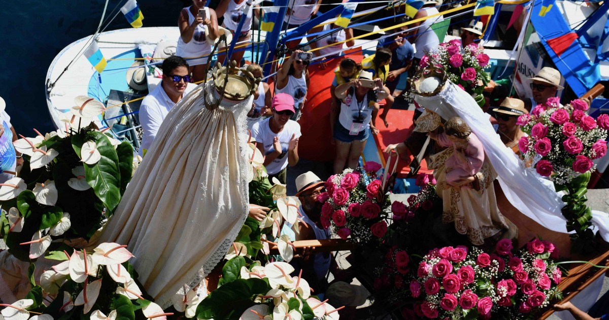Devoción en la procesión marítima de la  Virgen del Carmen de Arguineguín
