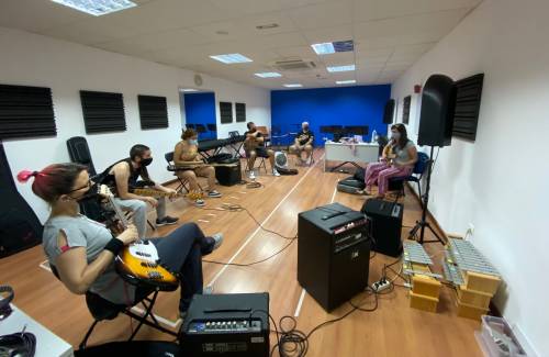 110 personas participan en los talleres  de las Escuelas Artísticas de Mogán