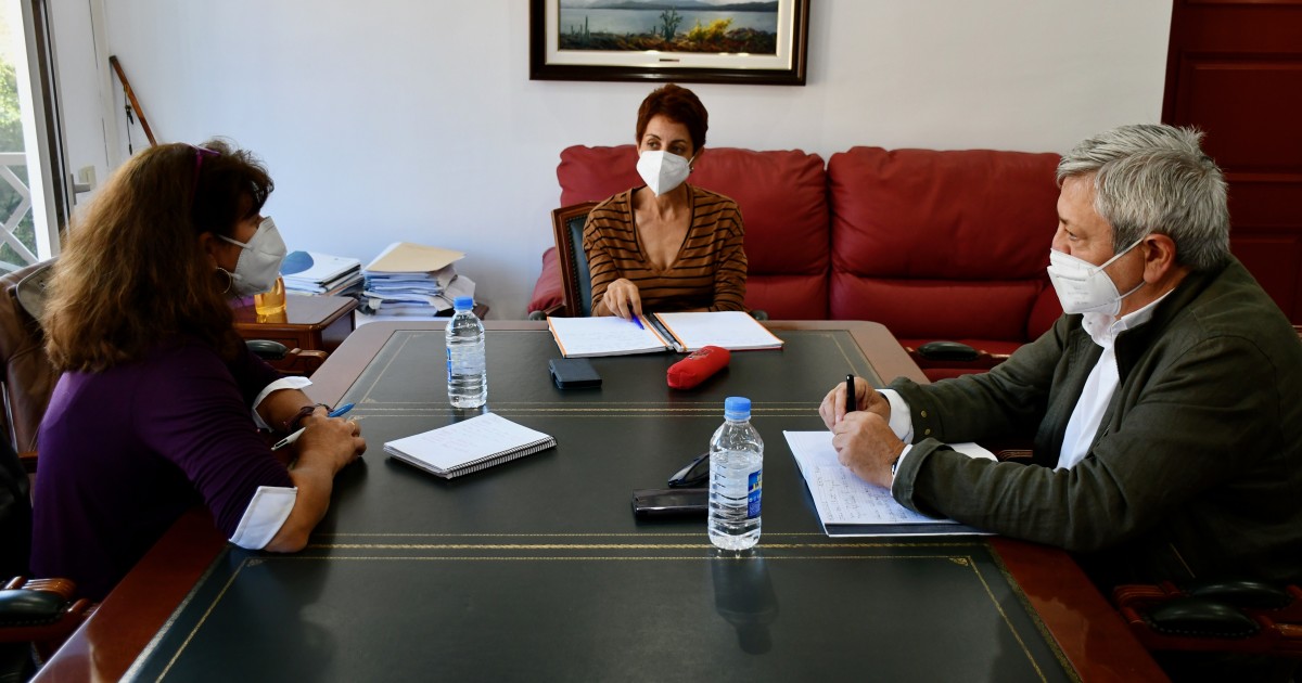 La consejera de Vivienda del Cabildo se interesa en colaborar en los proyectos de regeneración urbana y rural de Mogán