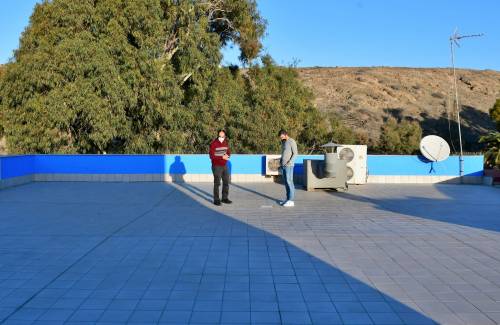 El Ayuntamiento repara la cubierta del Complejo Deportivo David Jiménez Silva